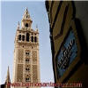La Giralda vista desde la calle Mateos Gago, Barrio Santa Cruz. Sevilla