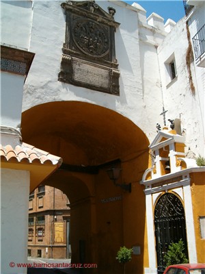 arco_postigo_lodging_hotels_accommodation_seville_spain