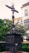 Cruz de la Cerrajera. Plaza de Santa Cruz. Barrio de Santa Cruz. Sevilla